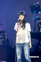 高清组图：陈绮贞个唱香港落幕 音乐精灵气质逼人