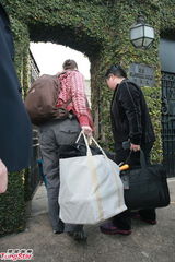 组图：郭晶晶婚礼直击 化妆师抵达霍家大宅