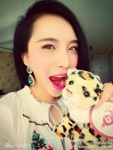 组图：09快女十强李媛希被曝整容成畸形