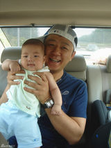 组图：郭涛六岁儿子首次曝光 帅酷赛过老爸