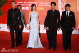 幻灯图集：上海电影节开幕 《近在咫尺》剧组亮相