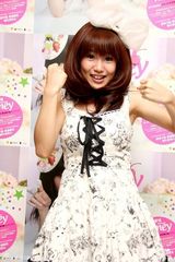 组图：郭书瑶最爱变装party 带歌迷大跳自创舞