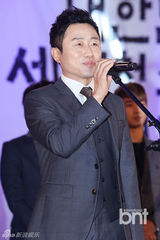 组图：MBLAQ金素贤等出席韩国青少年电影节