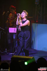 组图：林晓培开小型音乐会 忠于自我健康不减肥