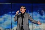 组图：刘欢再登春晚演唱原创歌曲《大爱》