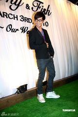 组图：梁静茹台北婚宴秀恩爱 前男友玛莎未出席