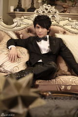 组图：欢子英伦风格宣传照 大气磅薄男人味十足