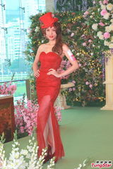 组图：张梓琳被催造人 吴千语欲旅行结婚