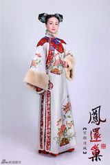 组图：戴娇倩《连城》多款造型华丽刚柔并济