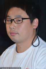 组图：《今天明天》导演杨惠龙含泪说“北漂”