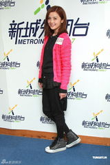 组图：Twins宣传新专辑阿娇否认被黎国辉追求