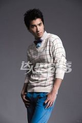 组图：赵又廷拍摄全新写真 “吴英雄”诠释多面性