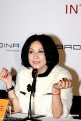 组图：刘嘉玲出席品牌发布会坦言不会再演武则天