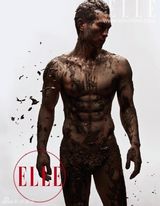 幻灯图：余男环保大片全裸出镜 似婴儿蜷卧母亲腹中