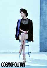 高清组图：韩智慧百变魅力写真 低胸装小秀性感