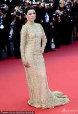 组图：《绝望主妇》伊娃鱼尾裙现身华贵性感