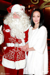 高清图：周迅化身月亮女神 求教诺贝尔奖得主高锟