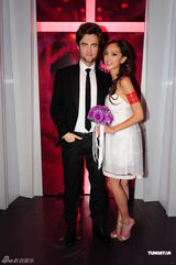 组图：Jessica C.蜡像揭幕 大赞男友是理想对象