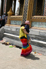 组图：曼谷参观大皇宫游客如织