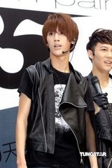 幻灯组图：HIT-5北京发布新碟 台湾归来见歌迷