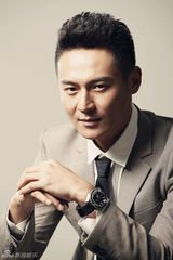 组图：刘冠翔个人写真 睿智男士尽显儒雅气质