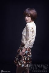 组图：邓家佳登杂志封面造型冷峻俏皮