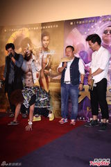 组图：周杰伦《天台》邀曾志伟纳豆柯有伦宣传