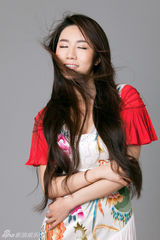 组图：温馨生活写真大片 显魅力大气端庄