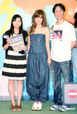 高清组图：傅颖罗仲谦甜蜜助阵一田Fashion Show