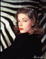 组图:好莱坞老牌女星旧照曝光 泰勒低胸裙娇羞