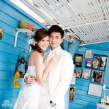 组图：黄宗泽胡杏儿昔日台前幕后甜蜜恩爱