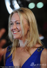 幻灯图集：《蓝色情人节》首映 希斯-莱杰遗孀现身