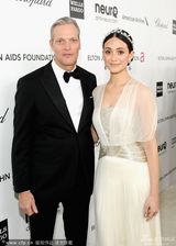 组图：奥斯卡艾滋基金派对-艾米-罗森仙味十足