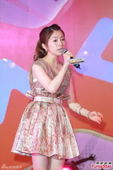 组图：日本声优南里侑香引爆动漫展献唱新歌