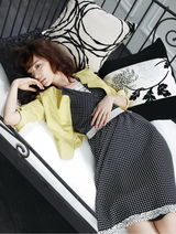 高清组图：尹恩惠夏日优雅写真 雪纺美衣主打空灵