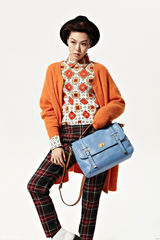 高清图：韩星金敏姬时尚写真 个性装扮展复古风