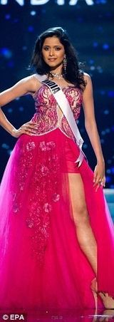 组图：环球小姐众佳丽泳装礼服美艳 中国小姐微笑迷人