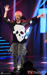 组图：《M！Countdown》BigBang获第一 SHINee回归