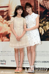 组图：前Fin.k.l成员成宥利李真新剧再聚首