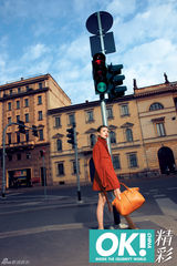 组图：董洁登杂志封面随性大方