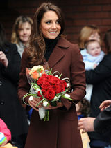 高清组图：英国王妃凯特-米尔顿情人节优雅现身