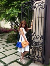 高清图：少女时代秀英时尚干练 纤腰美腿妩媚