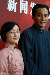 组图：《建党伟业》发布会 周迅汤唯叶璇带妆出席