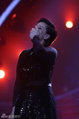 组图：《我为歌狂》毛宁背水一战 温岚败者复活