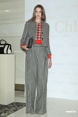 组图：吴佩慈下月巴黎庆生 找男友身高有要求