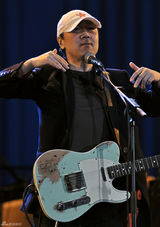 高清组图：崔健个唱演绎经典 用摇滚点燃歌迷激情