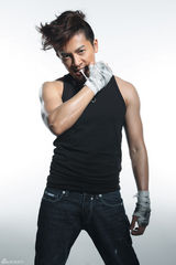 高清图：苏有朋时尚大片谈蜕变 偶像明星的20年战争