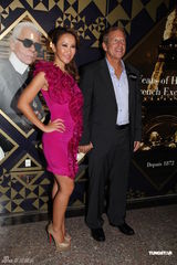 组图：李玟与未婚夫携手亮相 出席活动秀恩爱