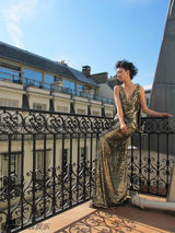 组图：桂纶镁拍时尚写真花絮曝光 展现成熟气质 