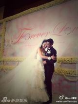 组图：孙茜婚礼内场 灯火缭绕唯美烂漫